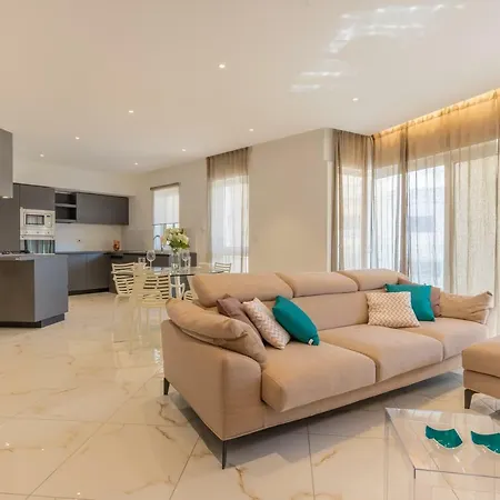 招待所 Central Luxurious Bedroom For 2 *
